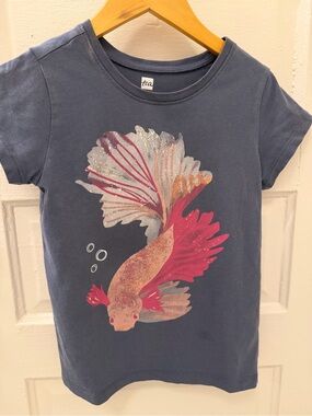 Girl’s Tea Collections tee size 6